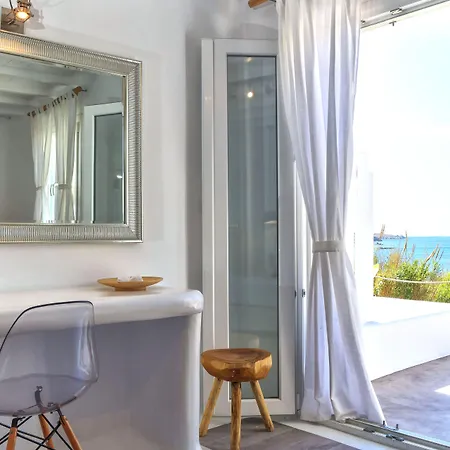 Aelia Mykonos 4* אורנוס