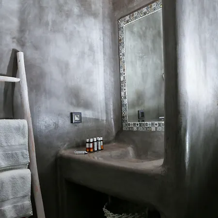 Aelia Mykonos מלון אורנוס