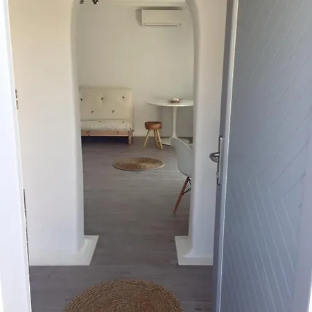 Aelia Mykonos מלון אורנוס