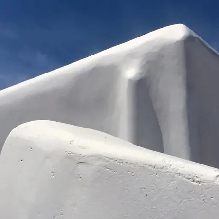 Aelia Mykonos מלון אורנוס