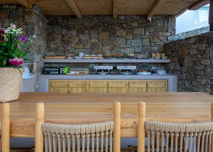 فندق إيليا ميكونوس 4*